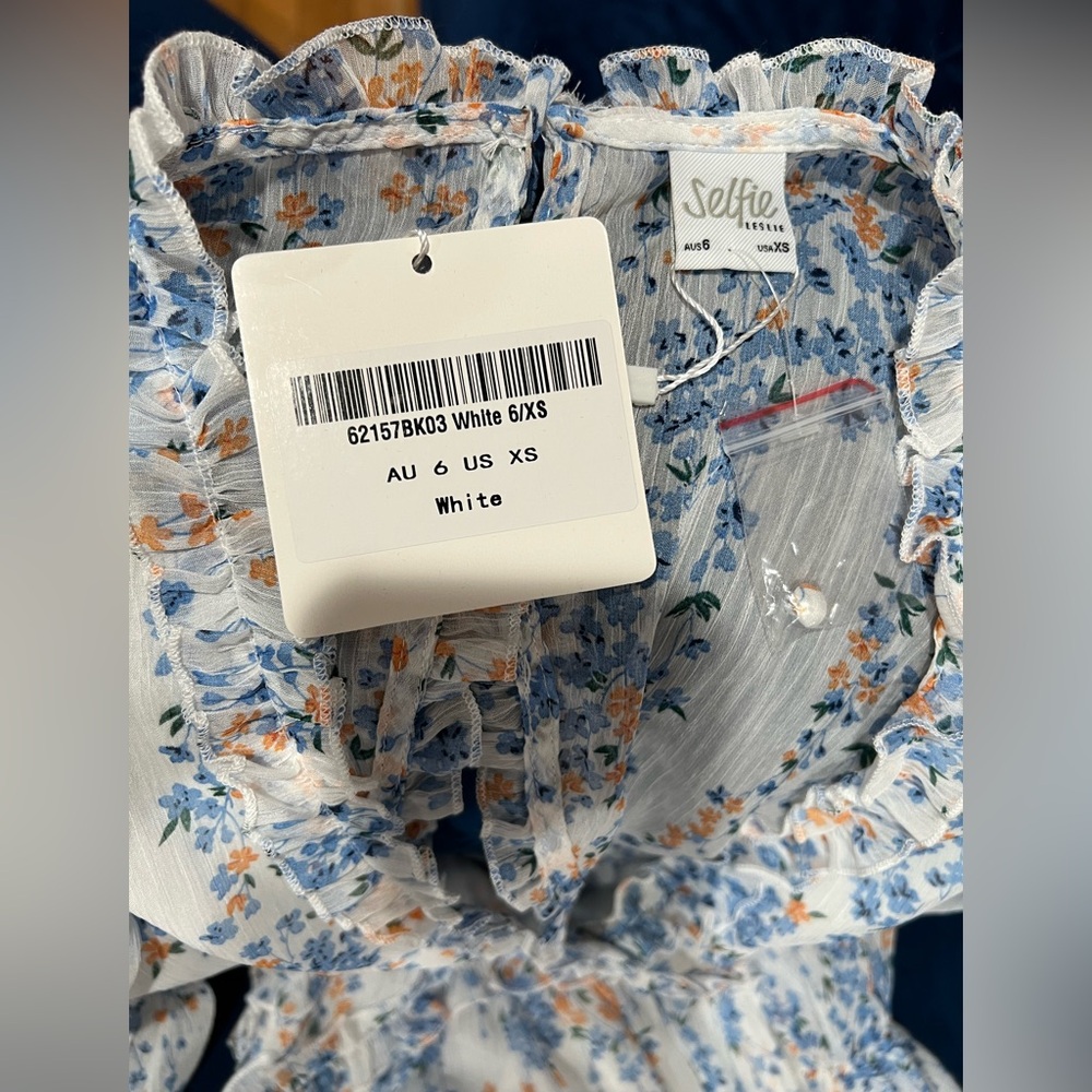 Selfie Leslie Blue and White Floral Long Sleeve Dress - Picture 6 of 6